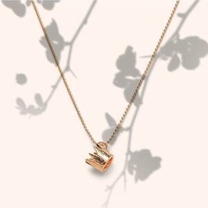 Idlewild Everyday Crown Necklace NWT NEW IN BOX Elegant Gold Pendant Necklace